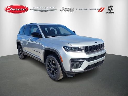 New 2026 Jeep Grand Cherokee Altitude image 1