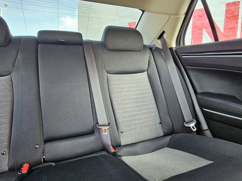 Certified 2023 Chrysler 300 Touring w/ Safetytec Plus Group image 26