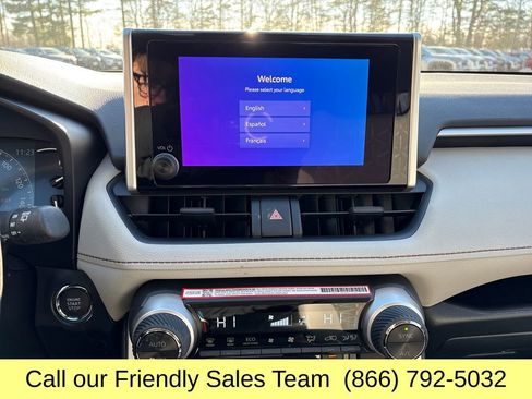 New 2025 Toyota RAV4 XLE w/ Convenience Package image 18