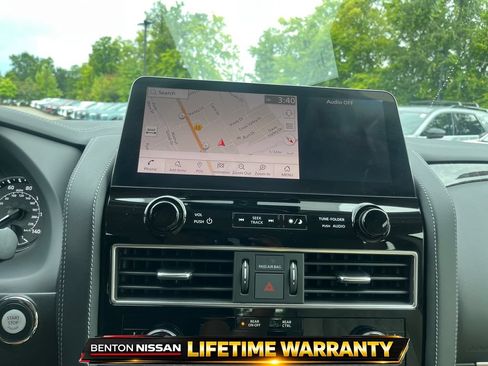 Certified 2024 Nissan Armada Platinum w/ Captain's Chairs Package AWD/4WD image 18