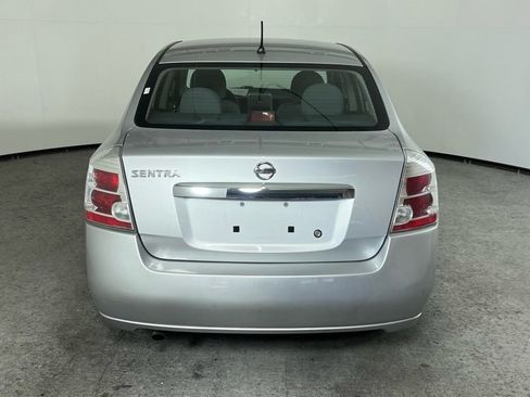 Used 2010 Nissan Sentra 2.0 S image 4