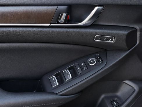 Used 2019 Honda Accord EX-L image 13