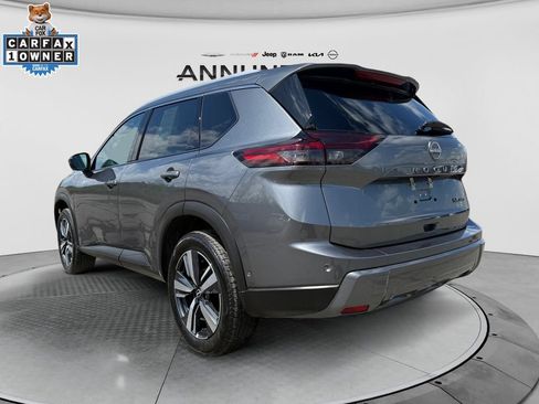 Certified 2026 Nissan Rogue SL AWD/4WD image 3