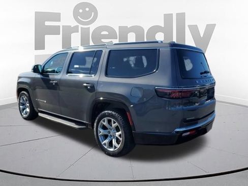 Used 2022 Jeep Wagoneer Series II AWD/4WD image 3