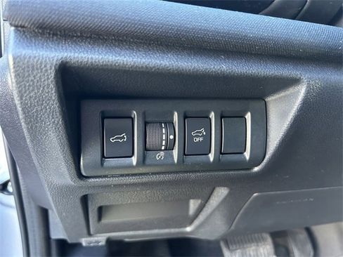 Used 2021 Subaru Outback Premium image 19