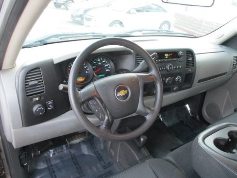 Used 2012 Chevrolet Silverado 1500 W/T image 17