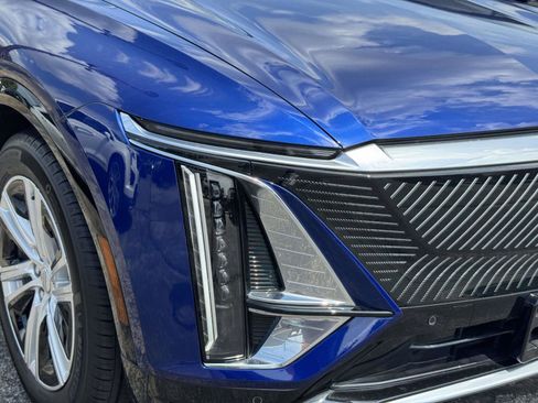 Certified 2024 Cadillac Lyriq Tech AWD/4WD image 5