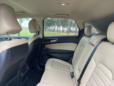 Used 2022 Ford Edge SEL w/ Convenience Package image 22