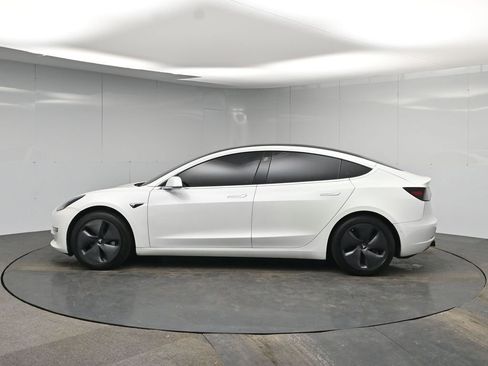 Used 2019 Tesla Model 3 Long Range image 2
