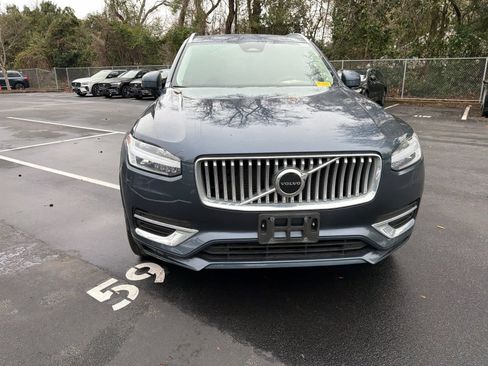 Certified 2024 Volvo XC90 B5 Core w/ Climate Package image 3