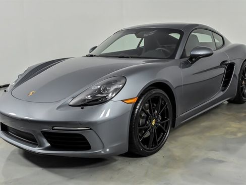 Used 2025 Porsche 718 Cayman RWD image 6
