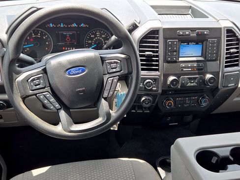 Used 2018 Ford F150 XLT w/ Heavy-Duty Payload Package AWD/4WD image 20