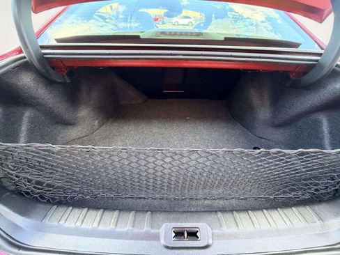 Used 2011 Buick Lucerne CXL FWD image 7