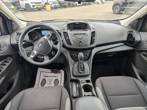 Used 2016 Ford Escape S FWD image 3