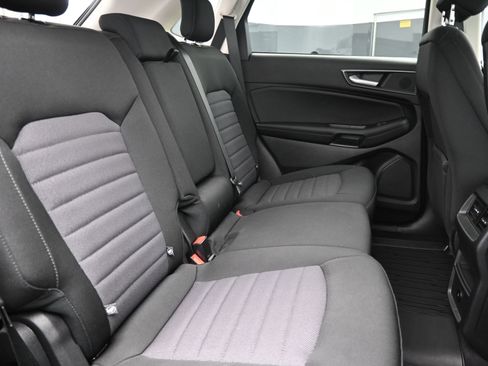 Used 2024 Ford Edge SE w/ Black Appearance Package image 24