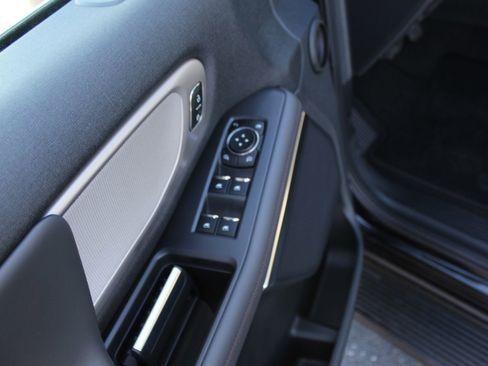New 2025 Ford Expedition Active AWD/4WD image 19
