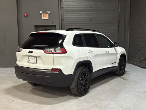Certified 2023 Jeep Cherokee Altitude Lux w/ Mopar Interior Package AWD/4WD image 7