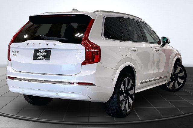 Certified 2024 Volvo XC90 T8 Plus w/ Protection Package Premier AWD/4WD image 3