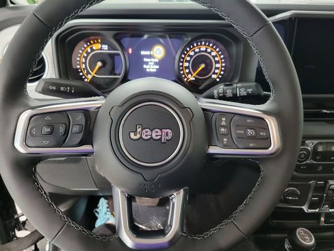 New 2026 Jeep Wrangler Sahara w/ Whitecap Package image 13