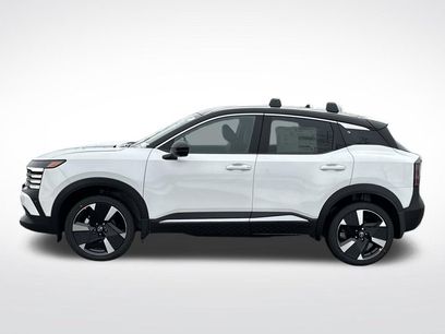 New 2026 Nissan Kicks SR w/ Cold Weather Package