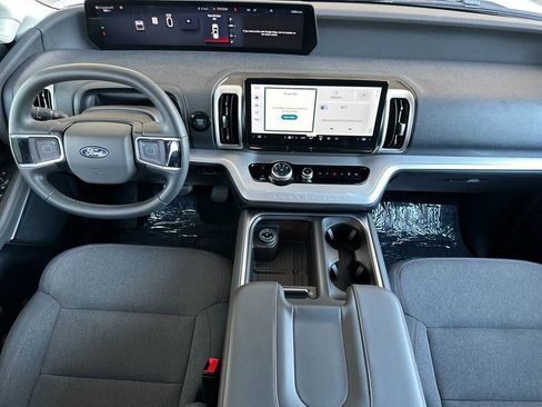 Certified 2025 Ford Expedition Max Active RWD image 12
