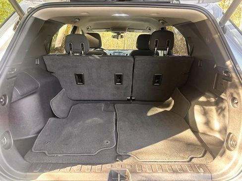 Used 2018 Chevrolet Equinox LT image 16