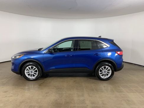 Used 2022 Ford Escape SE image 16