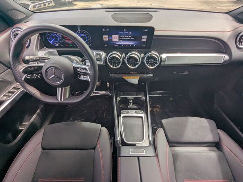 Certified 2024 Mercedes-Benz EQB 300 4MATIC image 2
