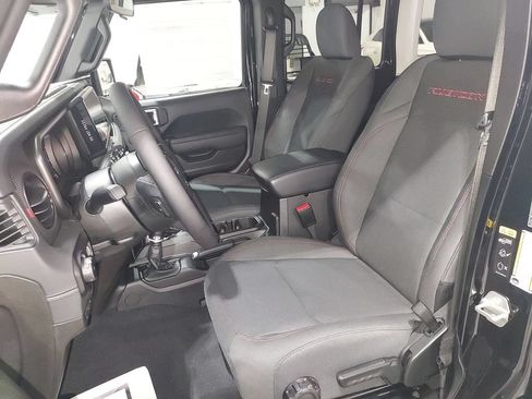 New 2026 Jeep Wrangler Unlimited Rubicon AWD/4WD image 17
