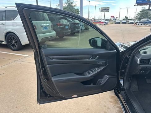 Used 2021 Honda Accord EX-L image 8