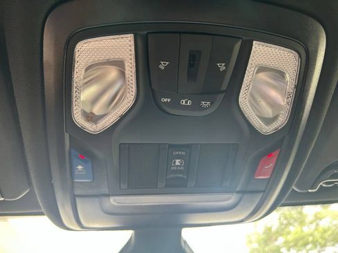Used 2024 RAM 3500 Tradesman w/ Chrome Appearance Group AWD/4WD image 40