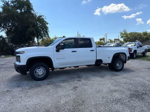 New 2026 Chevrolet Silverado 3500 W/T AWD/4WD image 3