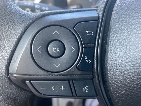 Used 2024 Toyota Corolla LE image 18