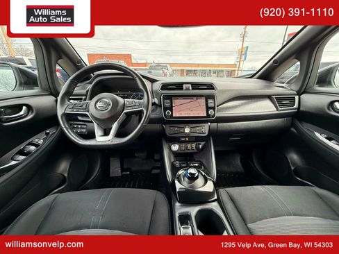 Used 2020 Nissan Leaf SV Plus image 17