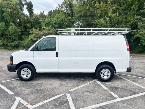 Used 2015 Chevrolet Express 3500 RWD image 8