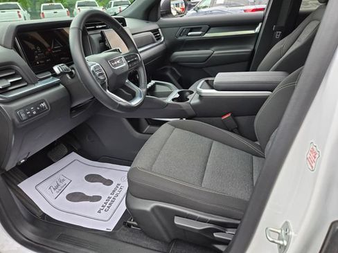 Used 2025 GMC Terrain Elevation AWD/4WD image 9
