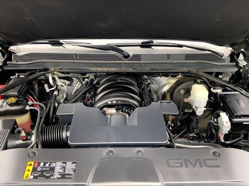 Used 2017 GMC Yukon XL Denali w/ Open Road Package AWD/4WD image 9
