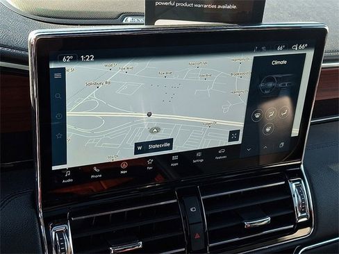 Used 2024 Lincoln Navigator Premiere image 17