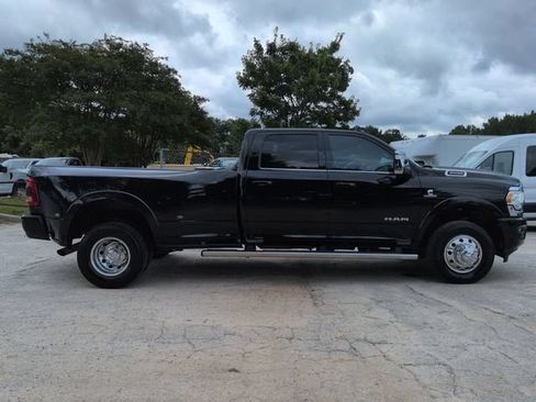 Used 2023 RAM 3500 Limited AWD/4WD image 3