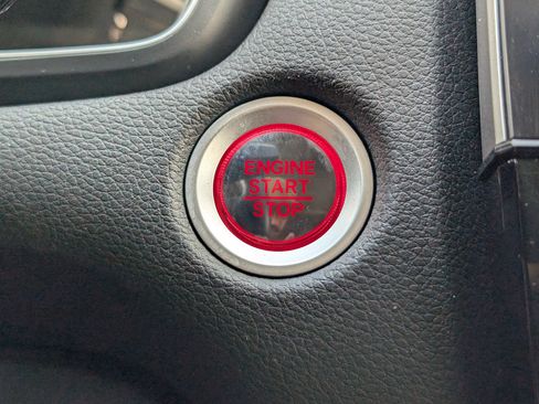 Used 2019 Honda CR-V Touring image 17