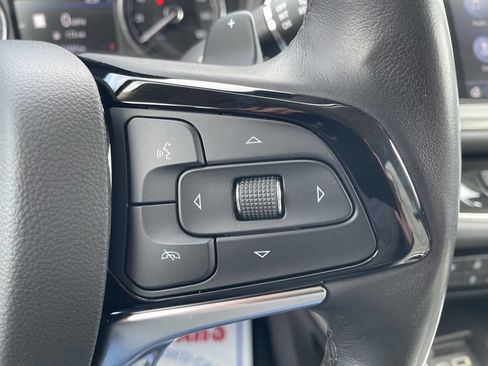 Used 2024 Buick Enclave Essence w/ Sound and Sites Package FWD image 18