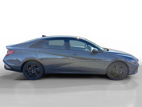 New 2026 Hyundai Elantra Sport image 6