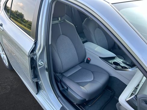 Used 2023 Toyota Camry LE FWD image 30