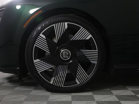 Certified 2024 Rolls-Royce Spectre w/ Spectre Launch Package image 30