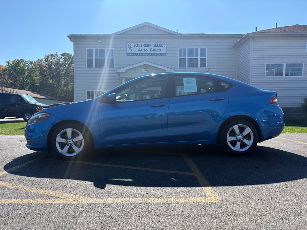 Used 2016 Dodge Dart SXT w/ Sun/Sound Group FWD image 1