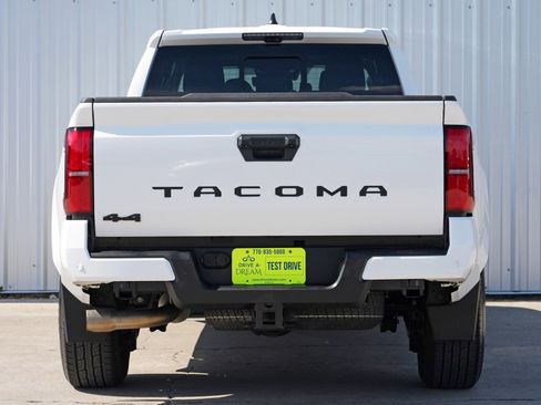 Used 2024 Toyota Tacoma TRD Sport w/ TRD Sport Premium Package image 11