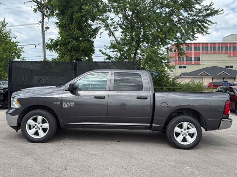 Used 2023 RAM 1500 Classic SLT AWD/4WD image 6