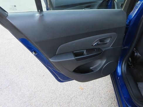 Used 2012 Chevrolet Cruze LT FWD image 23