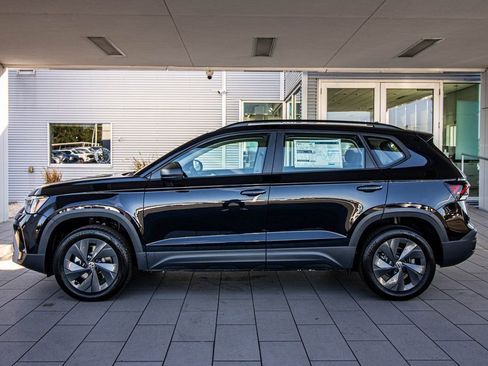New 2026 Volkswagen Taos S image 10