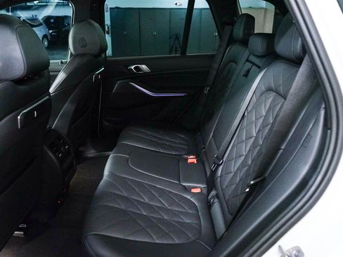Used 2024 BMW X5 sDrive40i w/ M Sport Package RWD image 18